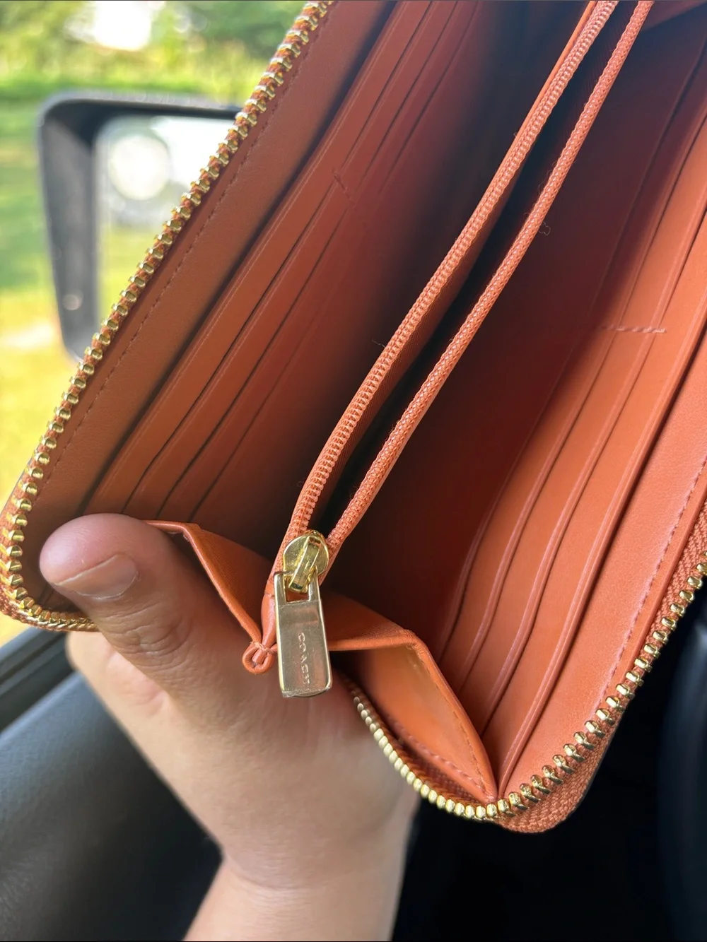 Coach continental zip